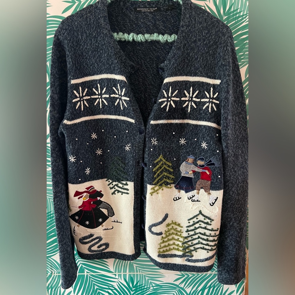 Reference Points Christmas Sweater Womens Size m Snowflakes iceskaters 90s Vug